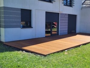 Taras wentylowany z drzewa Bangkirai Realizacja Katowice